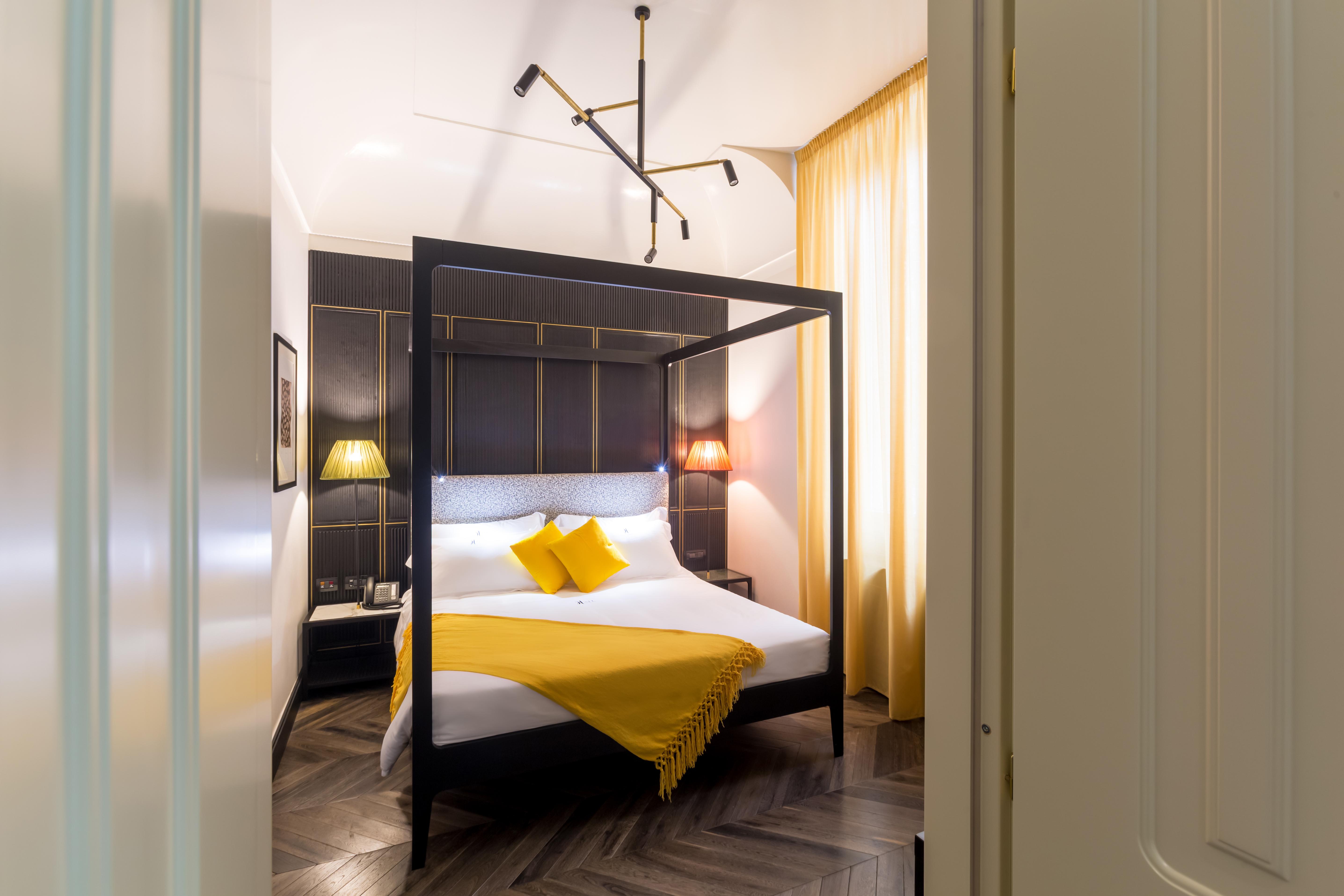 The H'all Tailor 5* Roma