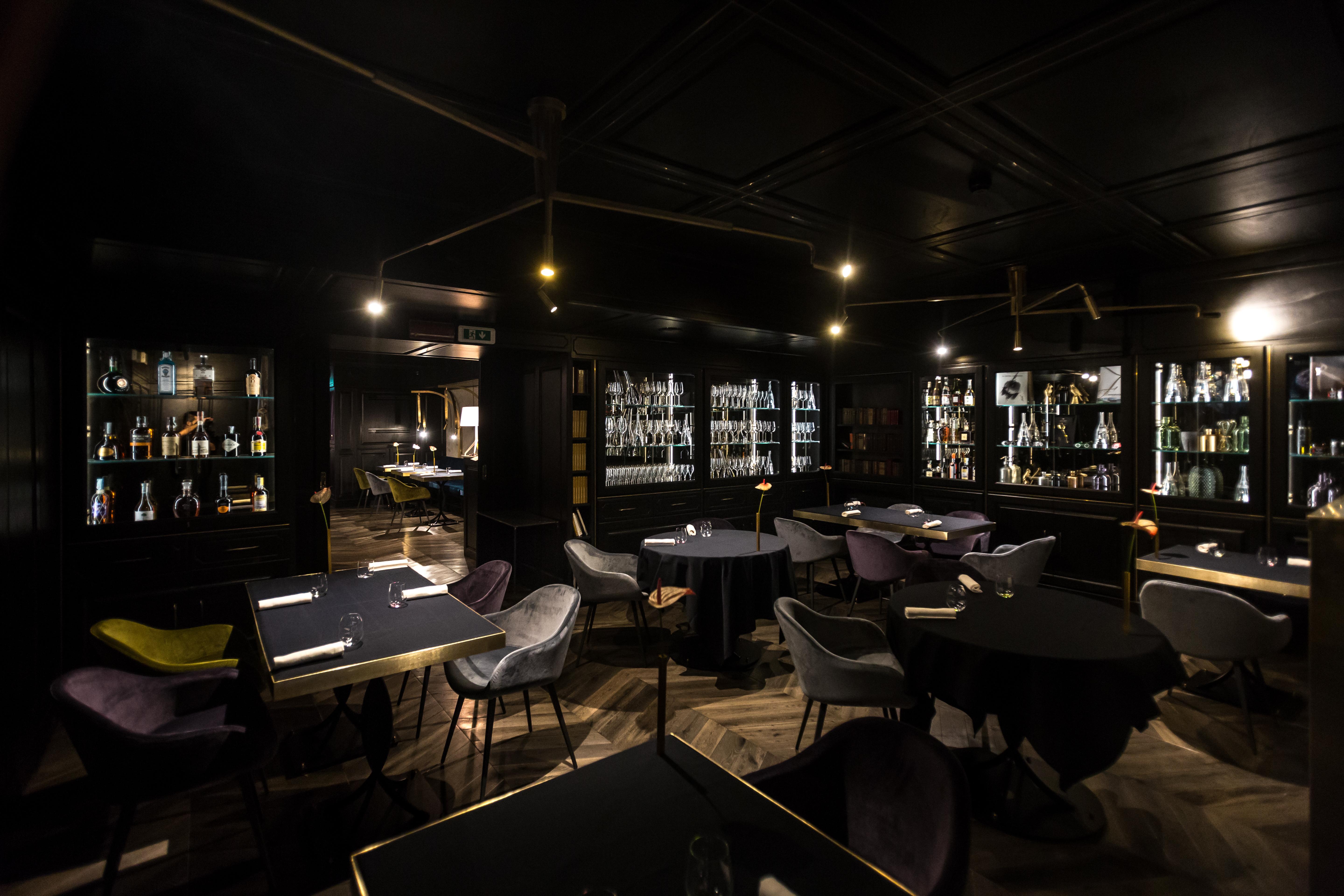The H'all Tailor Hotel