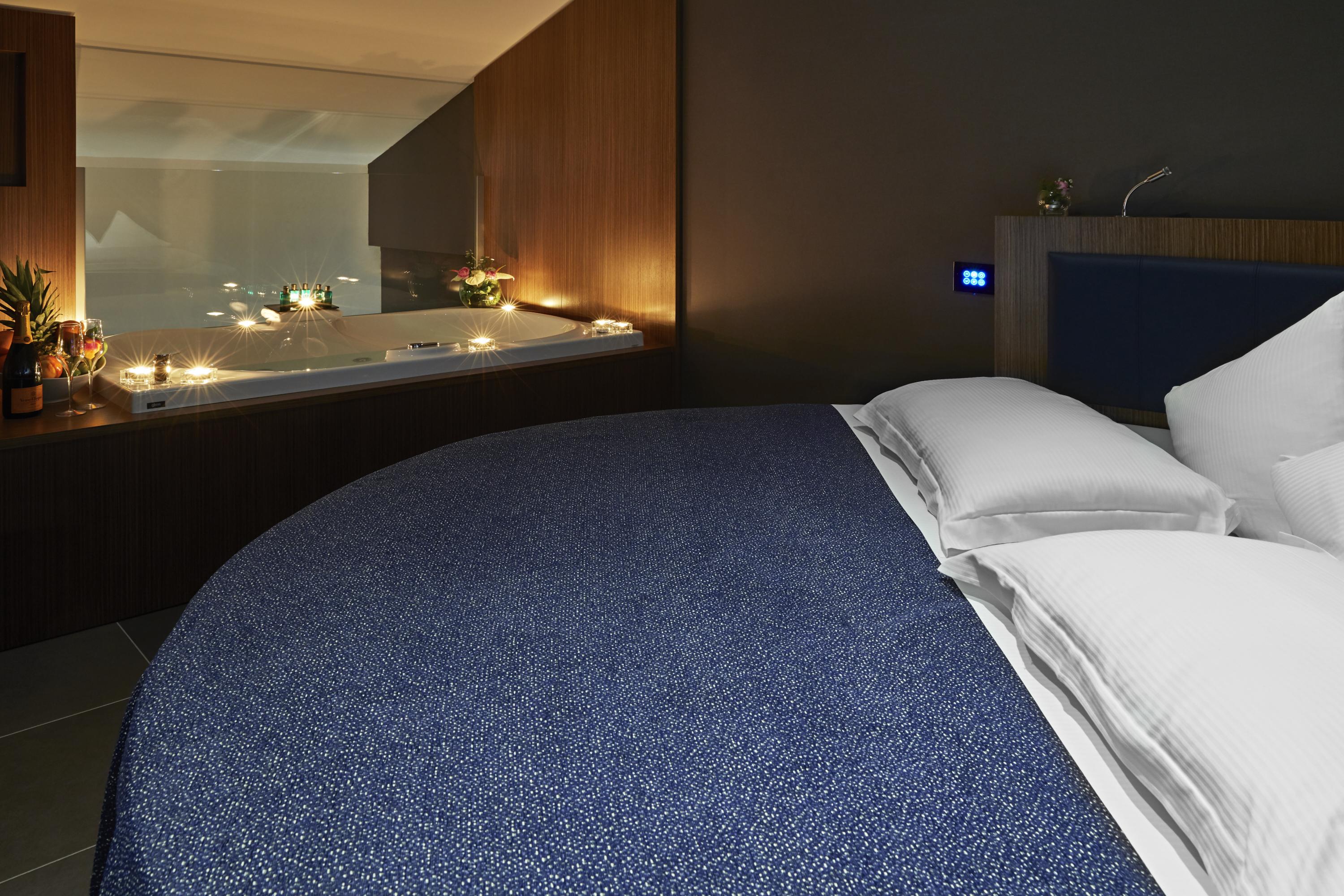 The Building Hotel 4*