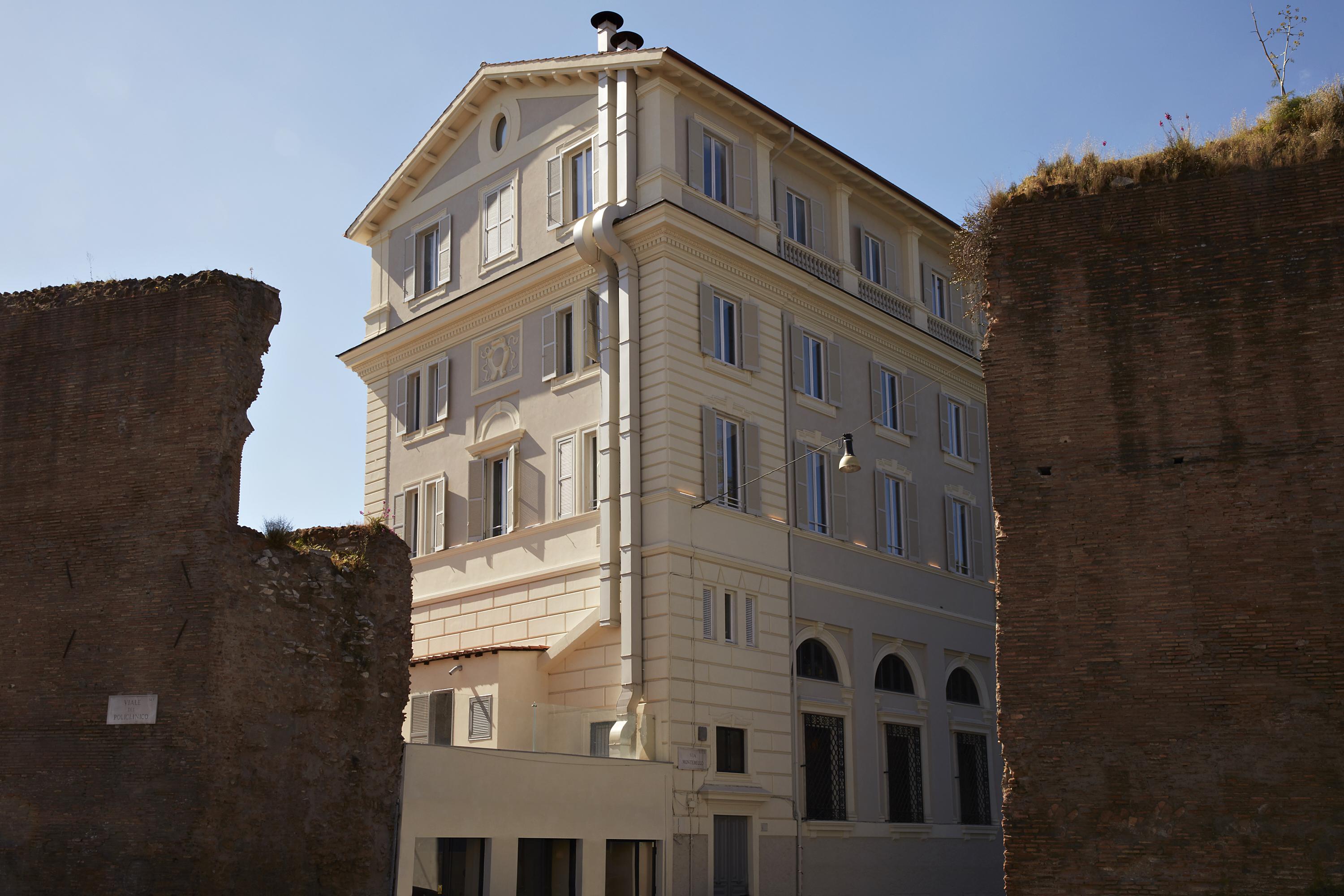The Building Hotel