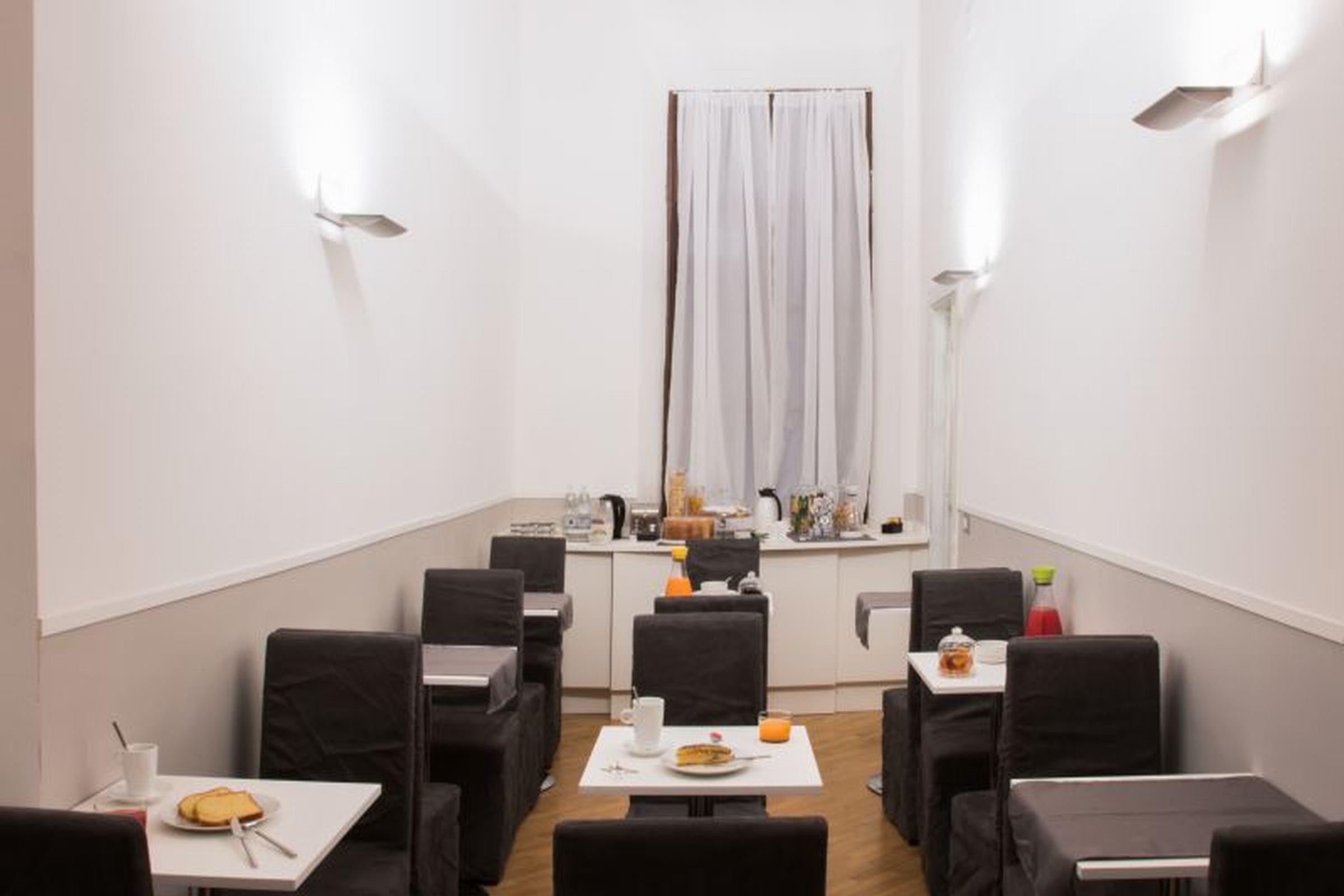 Spagna Ave Bed & Breakfast Roma