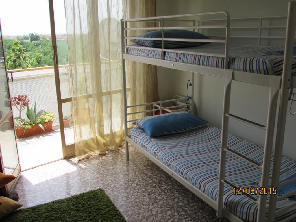 Thousand Sunny Hostal Roma