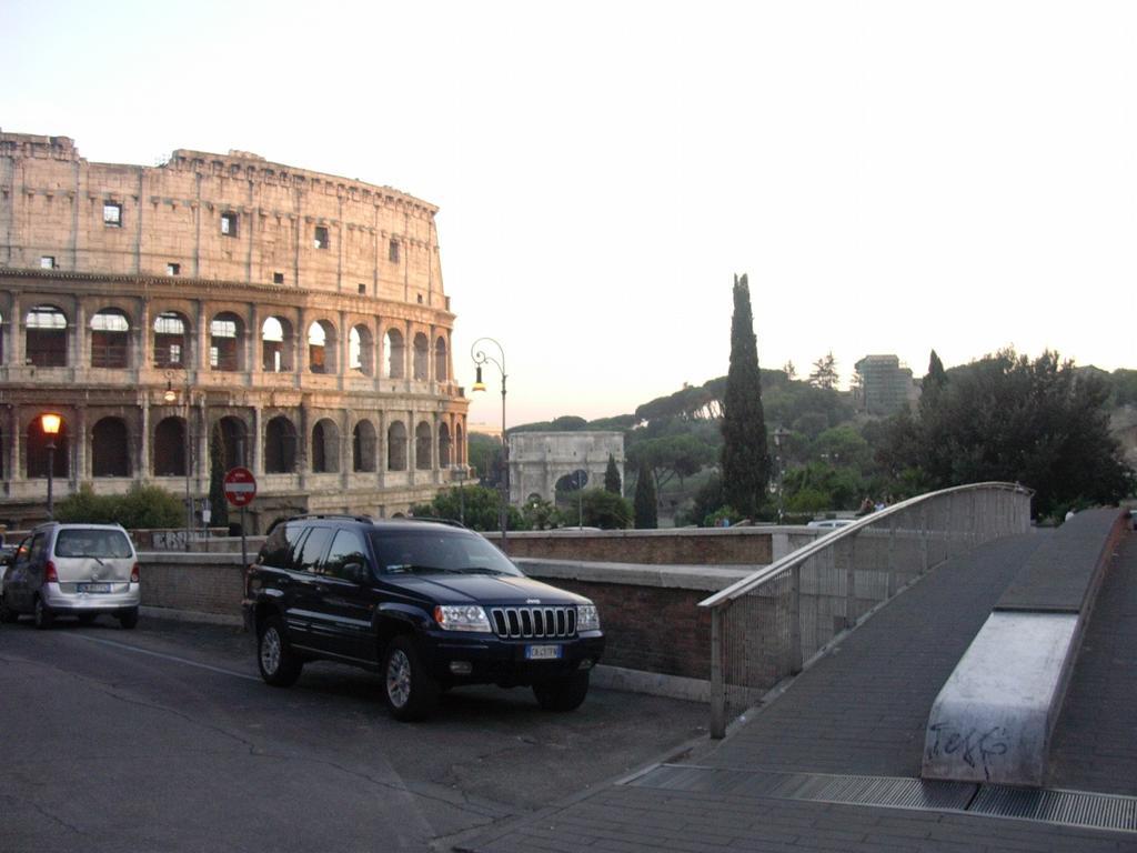 Vacanze Al Colosseo Polveriera Apartment Rom