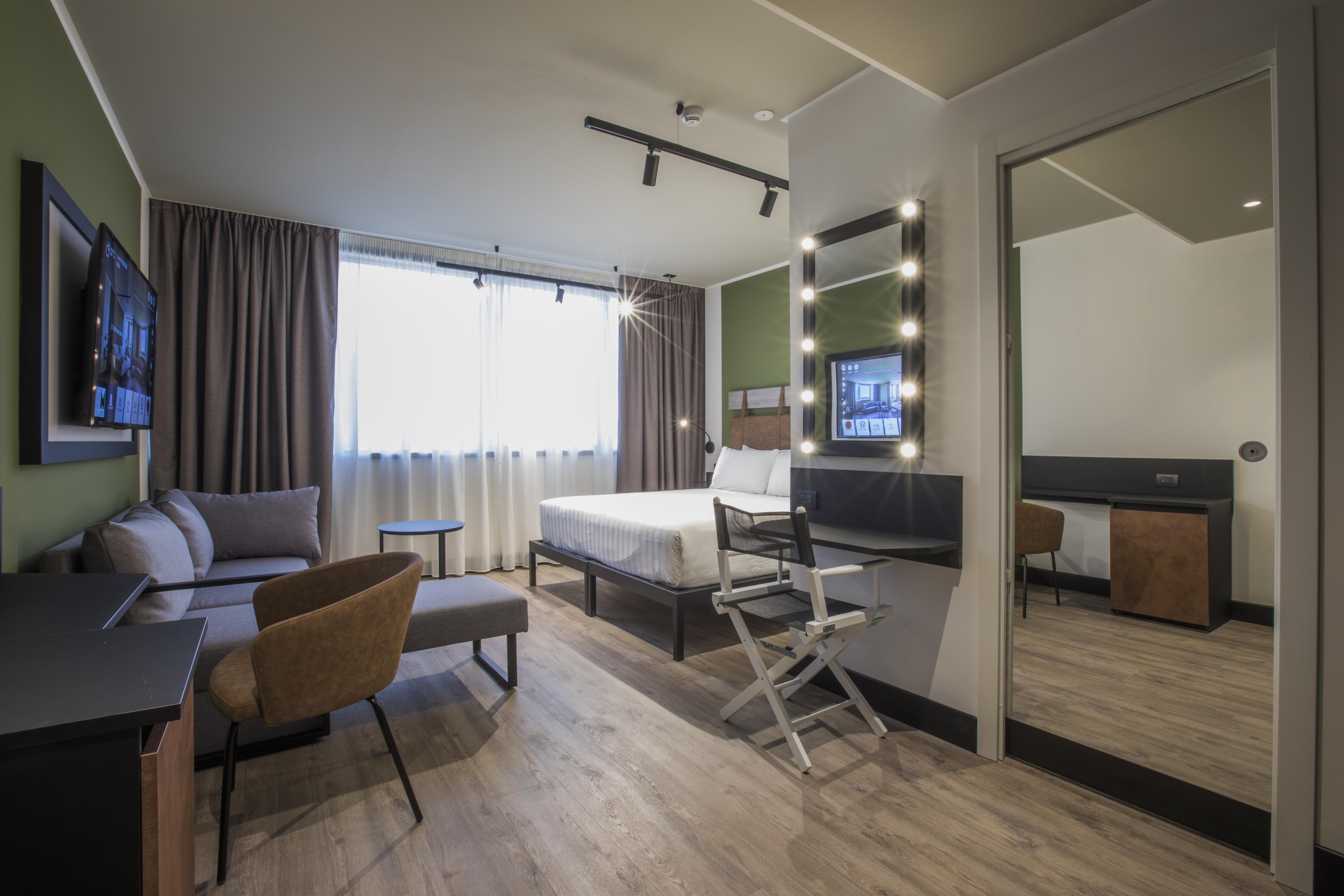 Hotel Movie Movie Rom
