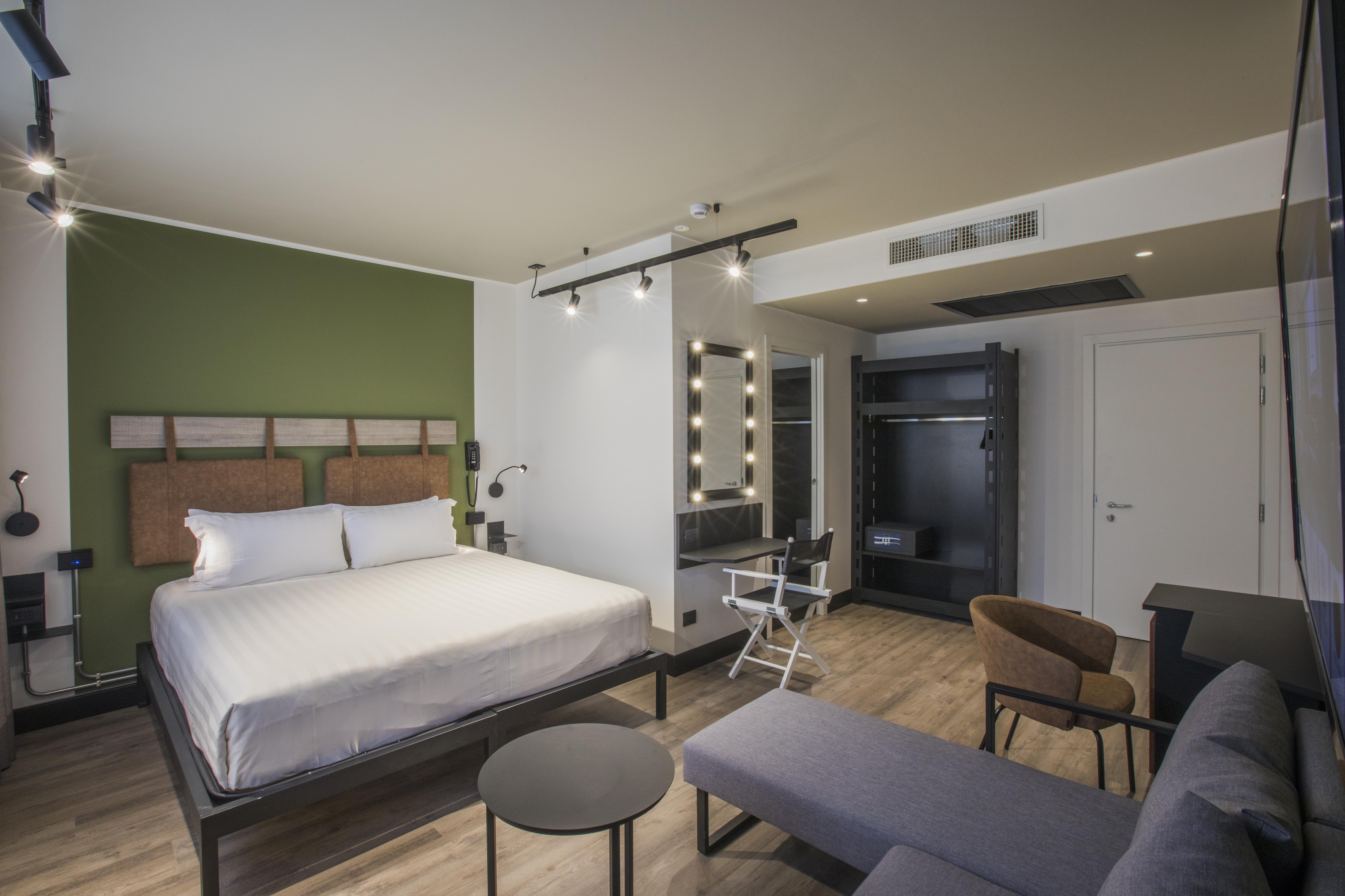 Movie Movie Hotel