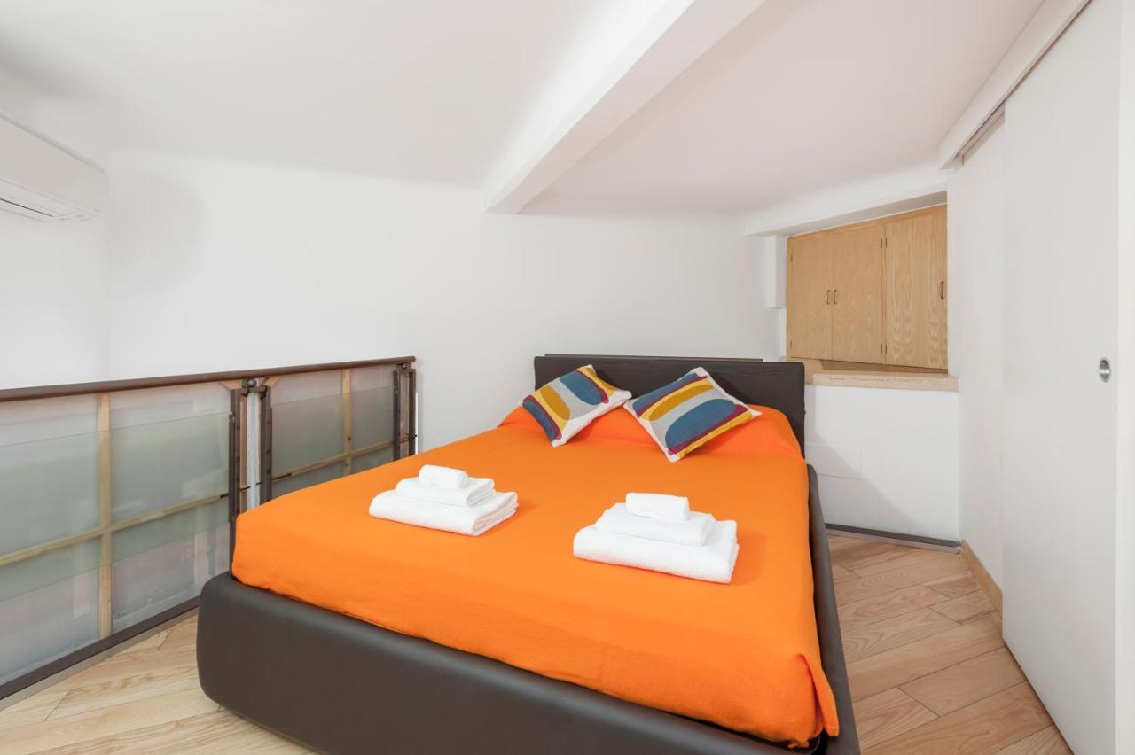 Inviting 3-bed In 4mins To Colosseo Apartamento *