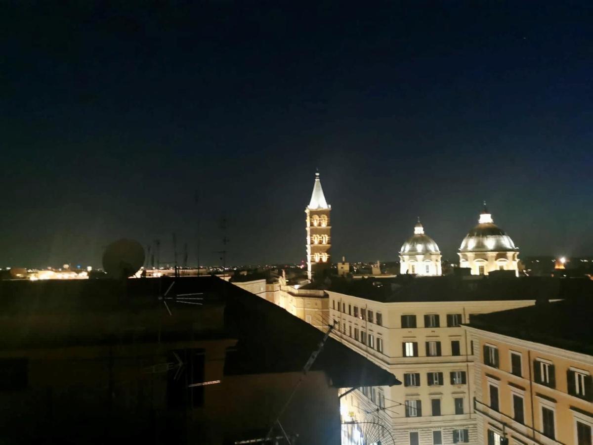 Palladium Palace Hotell