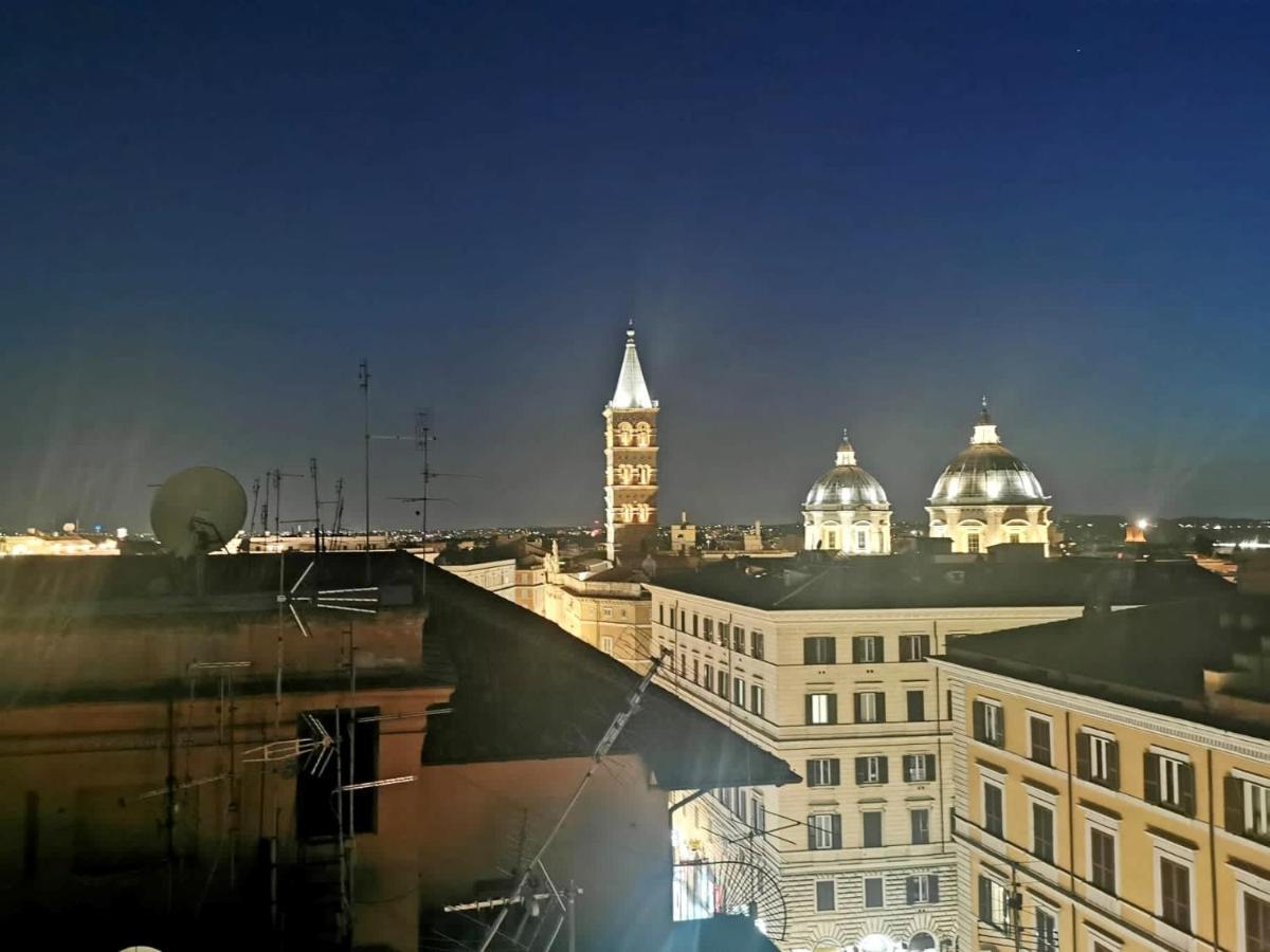 Palladium Palace Hotell