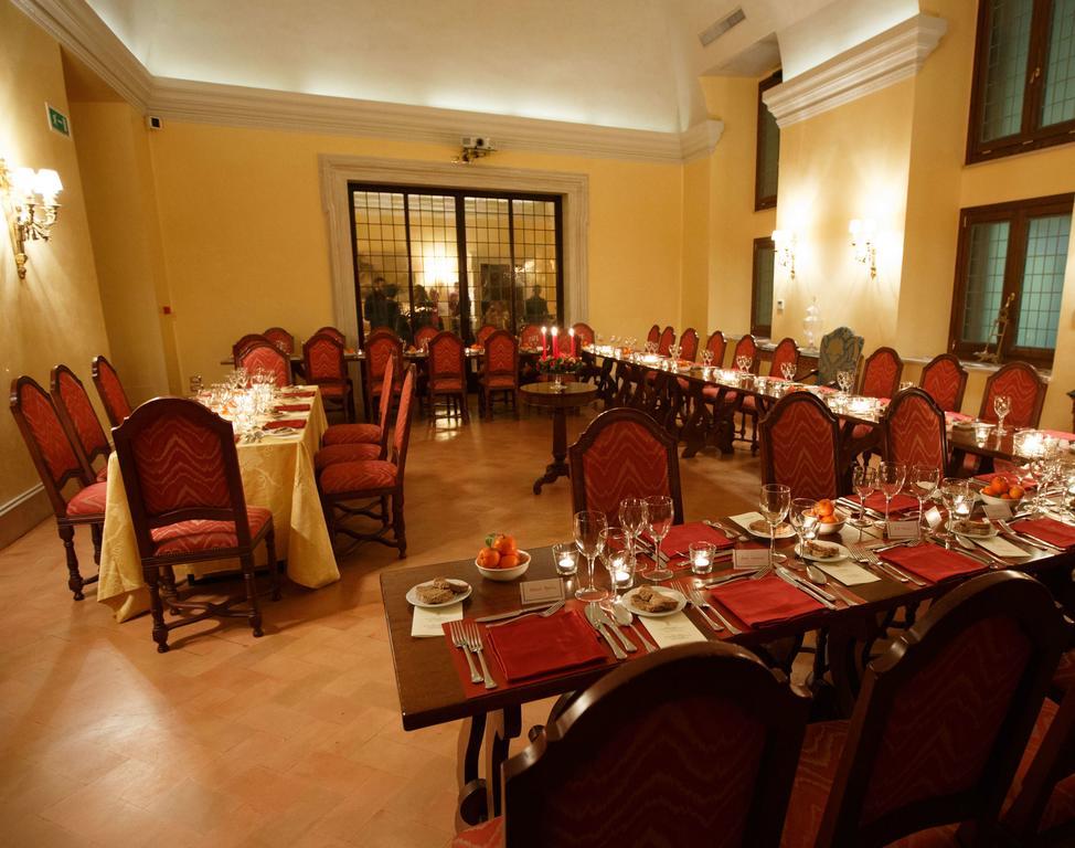 Hotell Palazzo Cardinal Cesi 4*