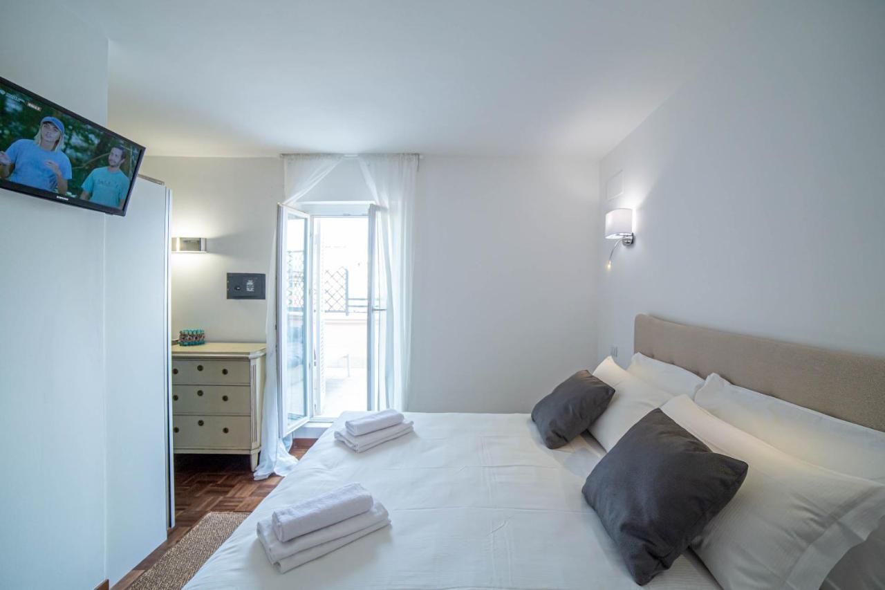 Luxury Floor In Trastevere Apartment *