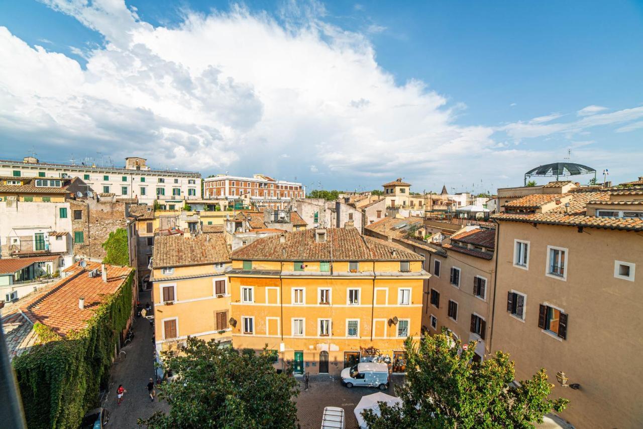Luxury Floor In Trastevere Apartment Rom