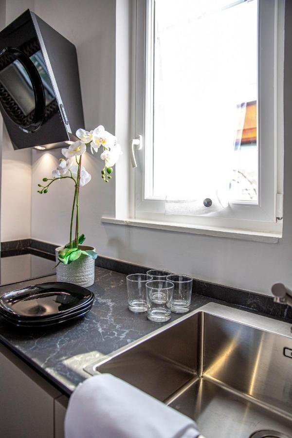 Luxury Floor In Trastevere Apartment *