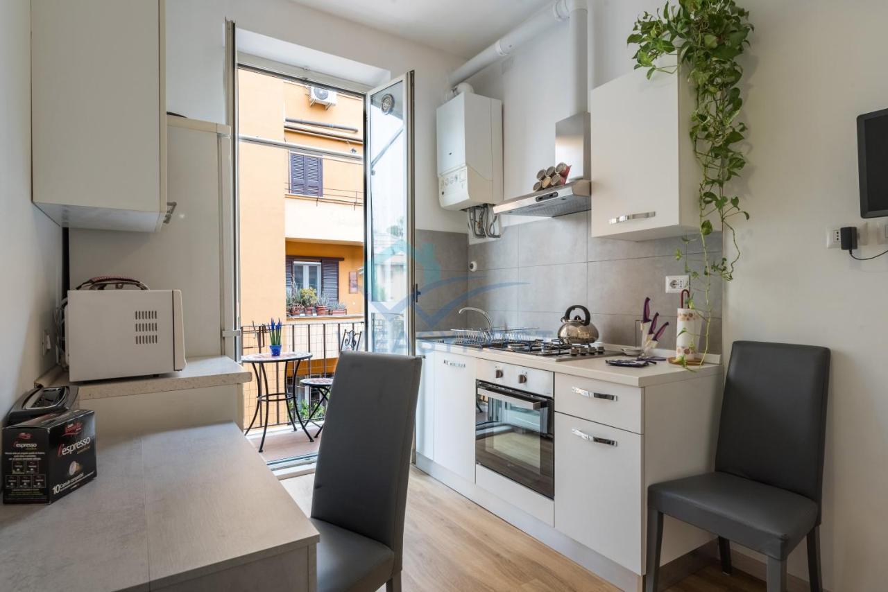 Refined Cozy Nest In Vatican * Roma