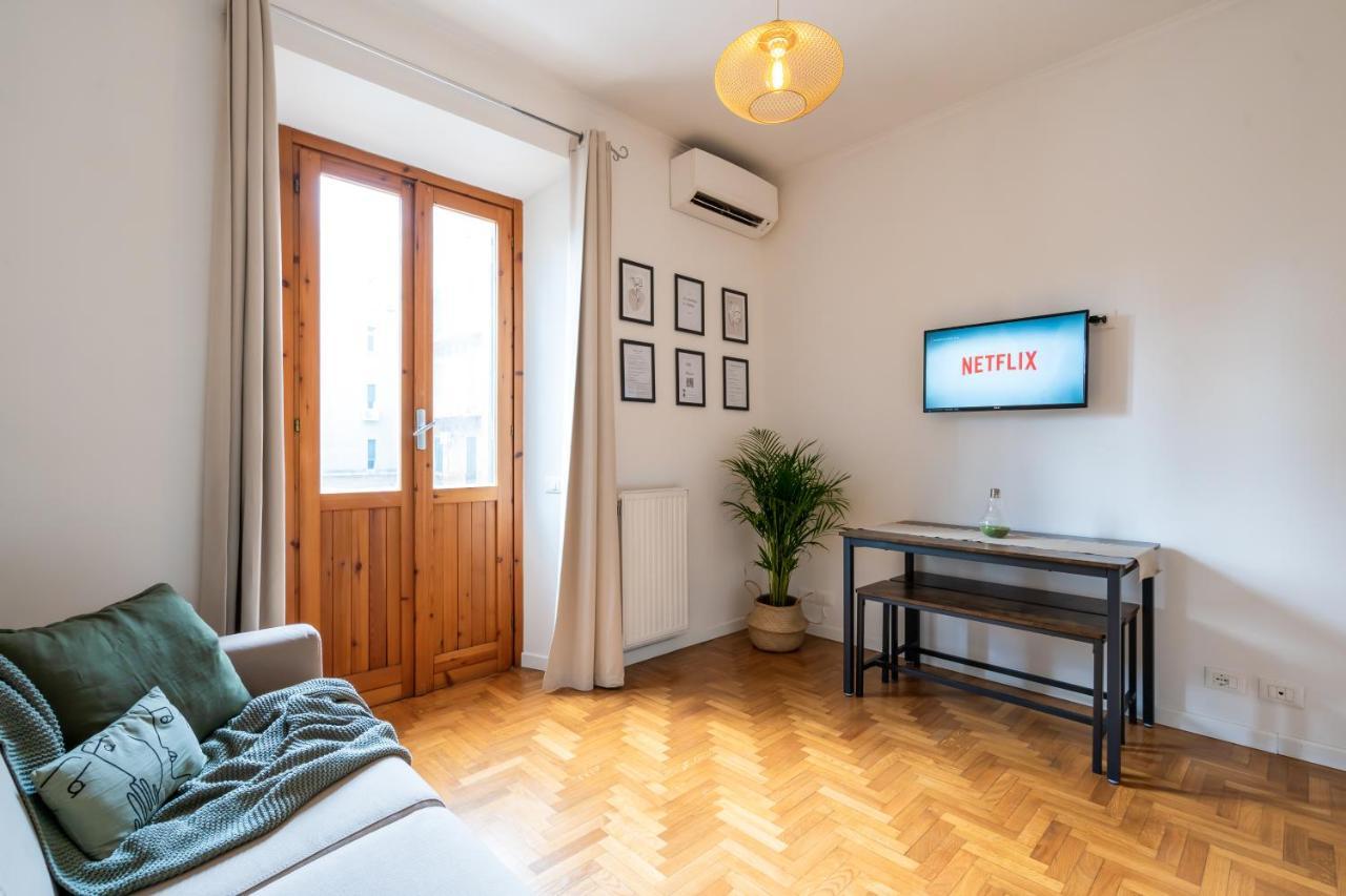 Colosseum House - Private Rooftop, Jacuzzi Hot Tub & View * Roma