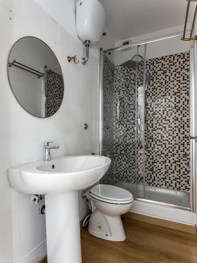 Lux Me - Jacuzzi & Suites Trastevere *