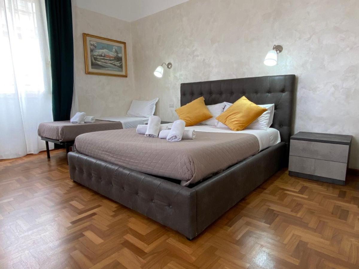 Cavour 44616 Appartamento Roma