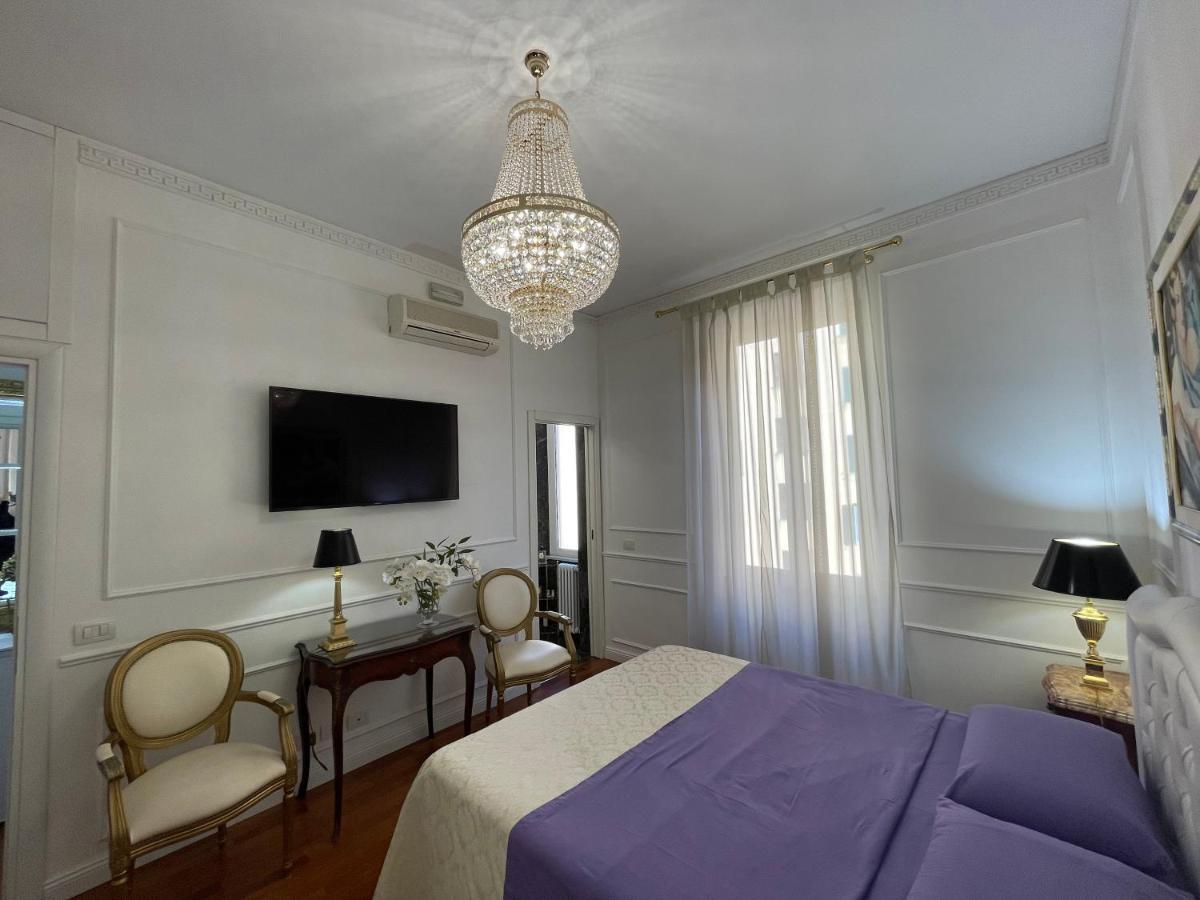 King Plaza Bed & Breakfast