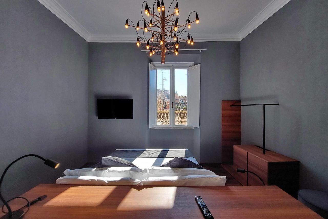 Youroom - Coppelle Affittacamere Roma