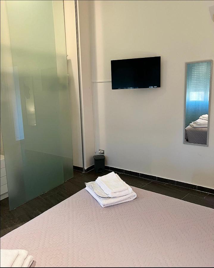 Apartment Dea Flora Rome
