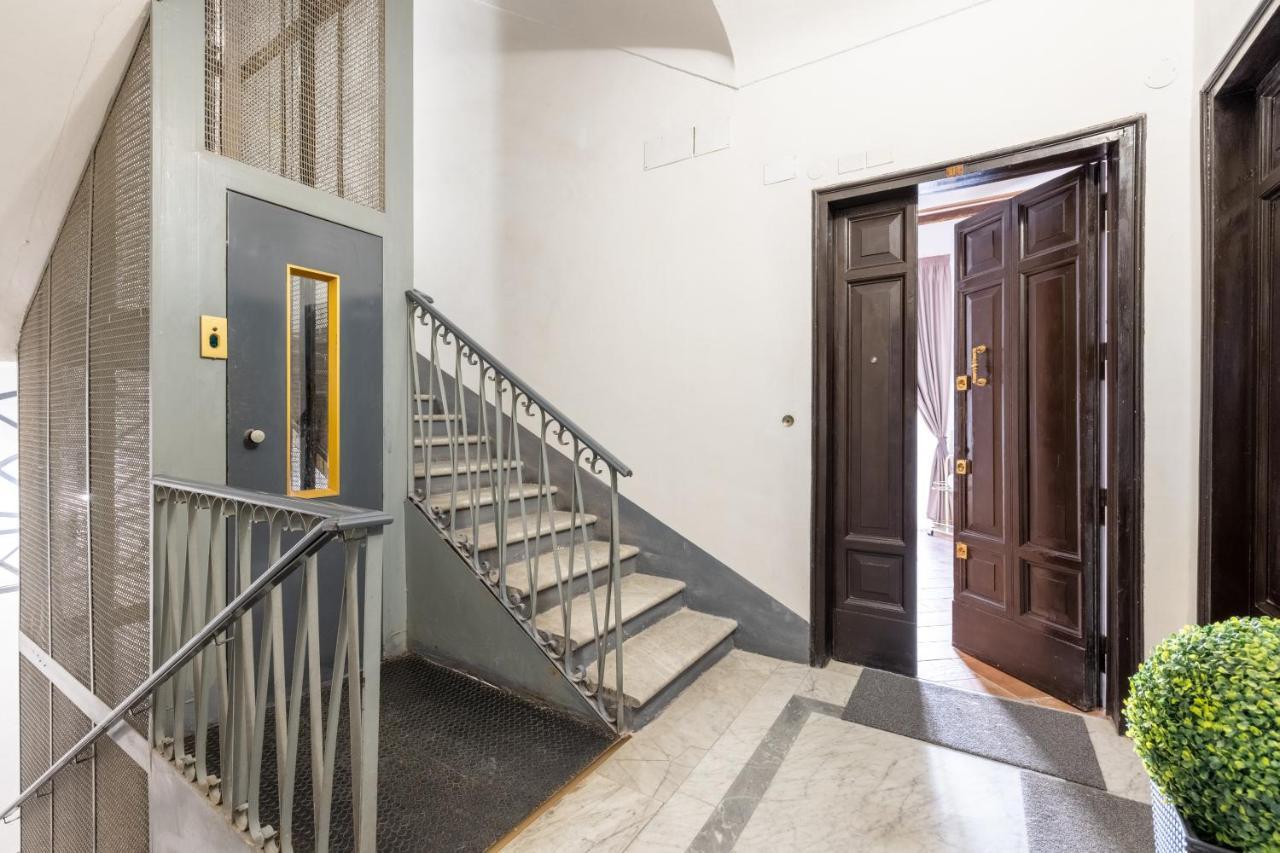 Pantheon House By Varental