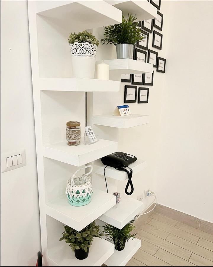 Dea Flora * Roma