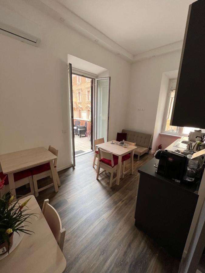 Domus Flavia Bed and breakfast Roma