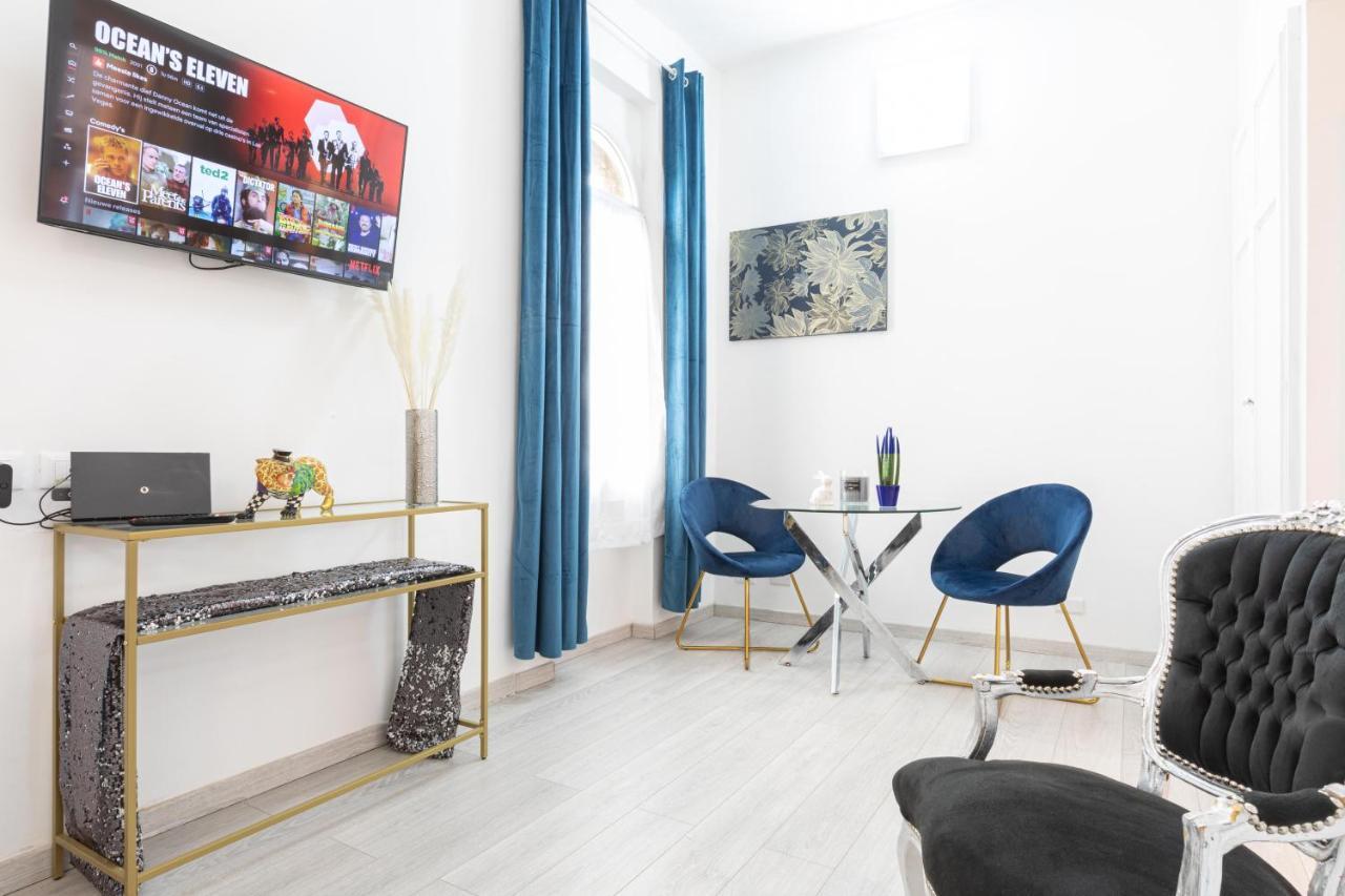 Trastevere Blue King - Collection *