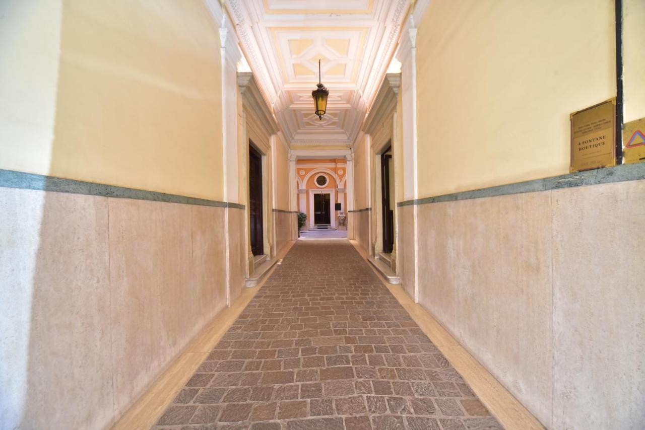 Sacconi Palace * Roma