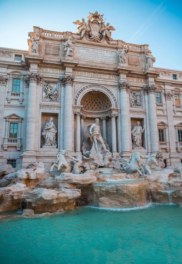 Charming Navona 3 *