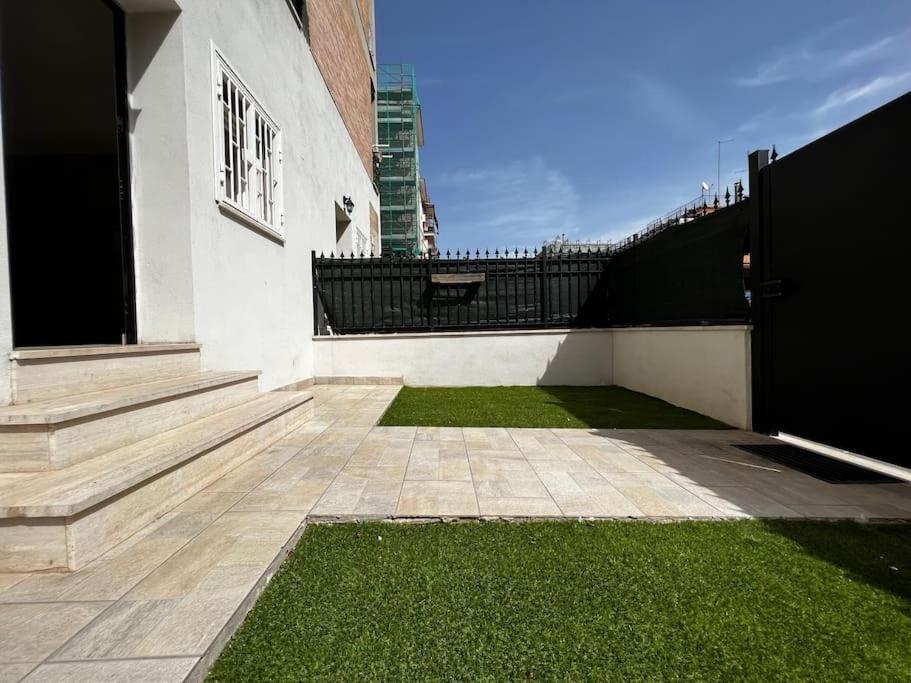 Cozy House With Garden In Centocelle Metro C Feriehus Roma