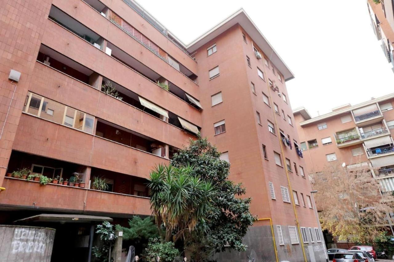 Vaticano Terrace: Brand New 2 Bedrooms 2 Bathrooms Appartamento