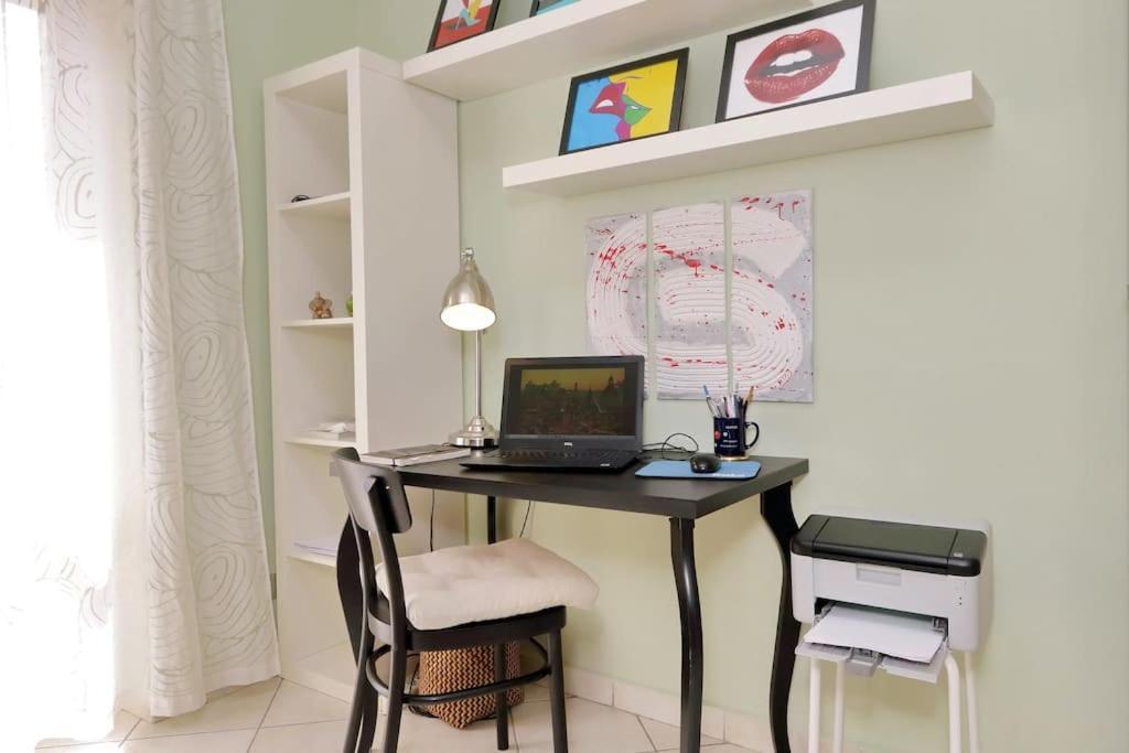 Relax With 2 Balconies - 2 Bedroom Flat, 3rd Floor With Lift, High Comfort, Quite, A Walk From Urban Train Station Gemelli And Metro A Stops Battistini & Cornelia Connecting To Center In 20 Minutes, 2 Steps From Bus Stop, Cycle Path, Groceries