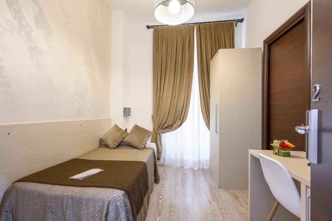 Cola Di Rienzo 3* Roma