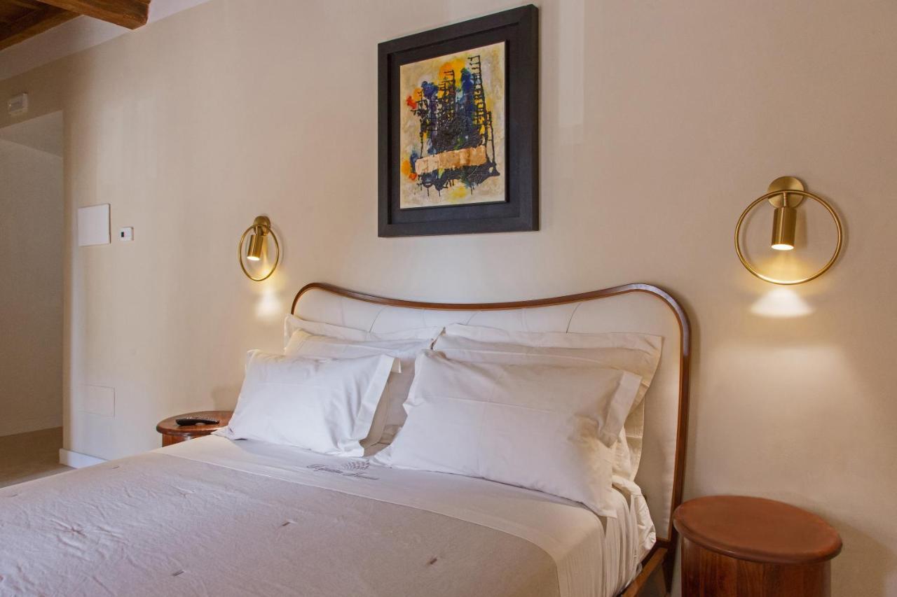 Bed & Breakfast Repetita Juvant Roma