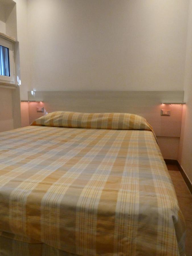 Le Dimore Di Esiodo * Roma