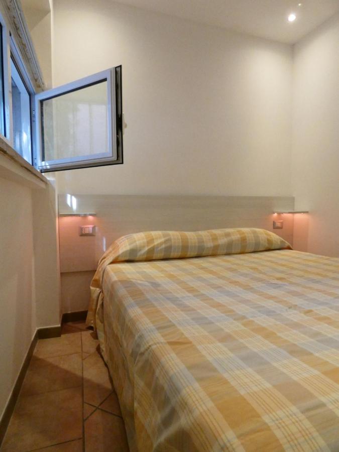 Le Dimore Di Esiodo Roma