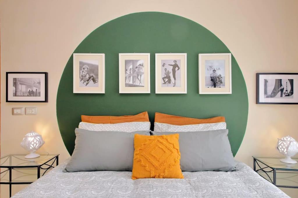 Relax With 2 Balconies - 2 Bedroom Flat, 3rd Floor With Lift, High Comfort, Quite, A Walk From Urban Train Station Gemelli And Metro A Stops Battistini & Cornelia Connecting To Center In 20 Minutes, 2 Steps From Bus Stop, Cycle Path, Groceries * Roma