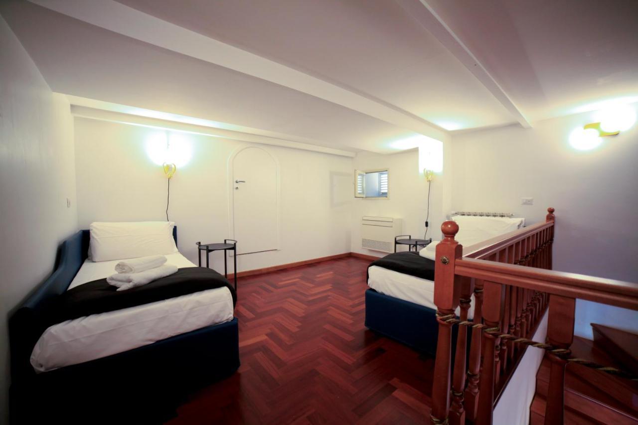 Luciano Monti Apartamento Roma