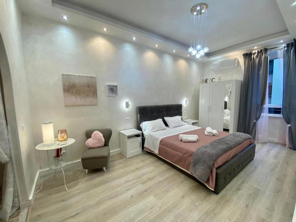 Close To The Coloseum, 2 Minutes Walk From Metro A Apartment *