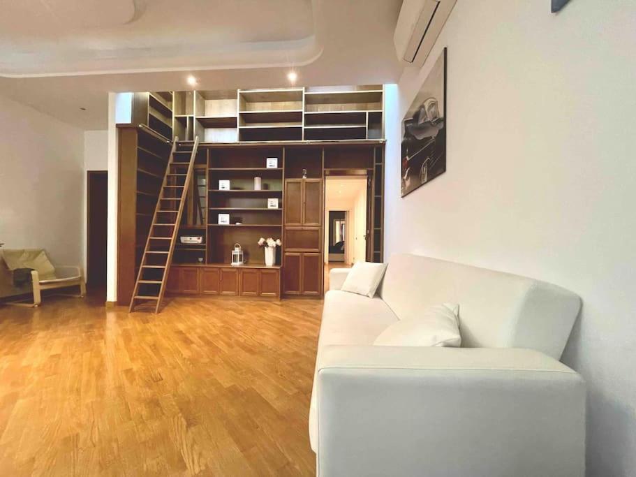 Colosseum Charming Apartamento