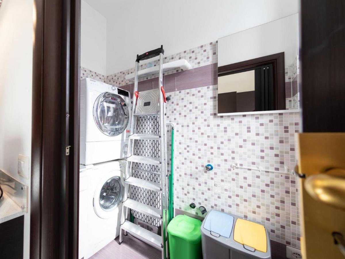 The Rent - Spacious Near Termini Station Apartment