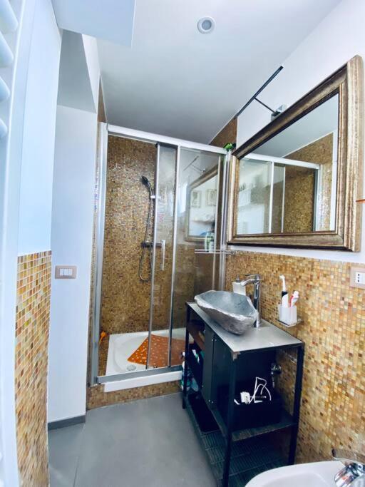 Industrial Loft Nella Periferia Di Appartamento
