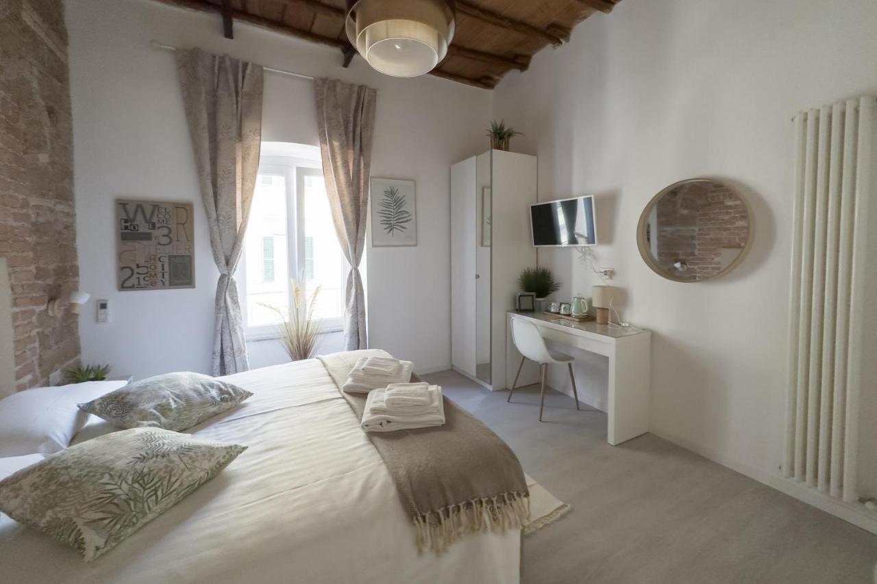 White Ostilia Gasthof Rom