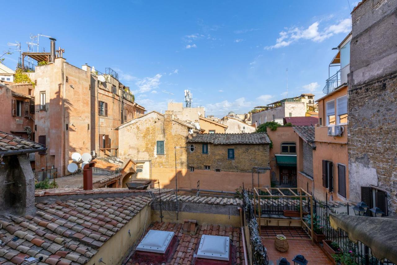 Trastevere House With Balcony,quiet New Apartamento Roma