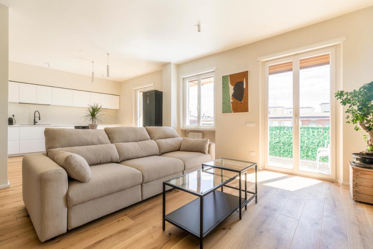 La Dolce - Sunny Penthouse Trastevere Station 100sqm Apartment Rome