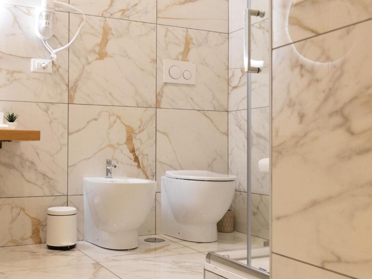 Apartment The Rent - Elegant Five-bedrooms Near Colosseo *