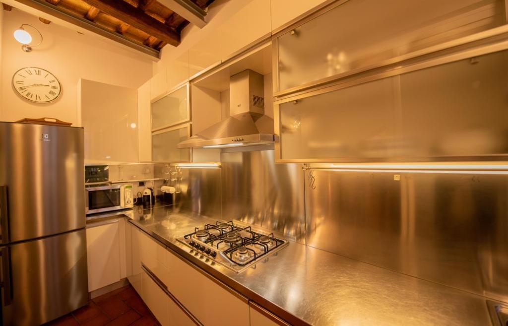 Anna Trevi 52 Luxury Apartment Rome