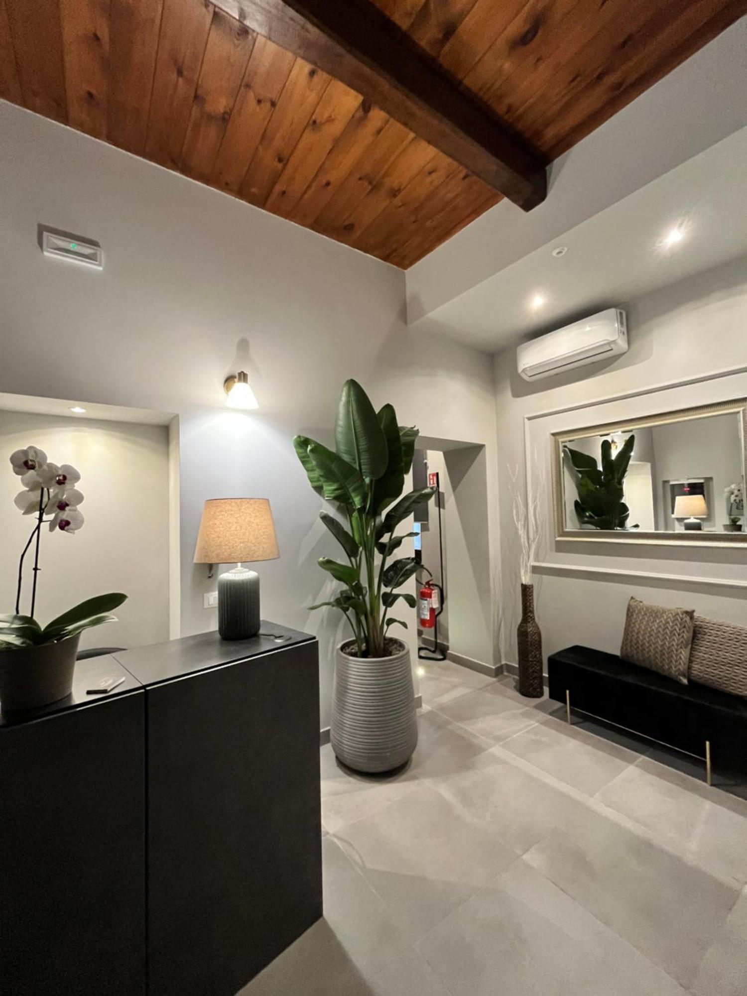 Gasthof Soha Piazza Di Spagna Boutique
