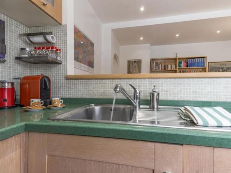 Ottimo Per Policlinico Gemelli, Non Lontano Da San Pietro Apartamento
