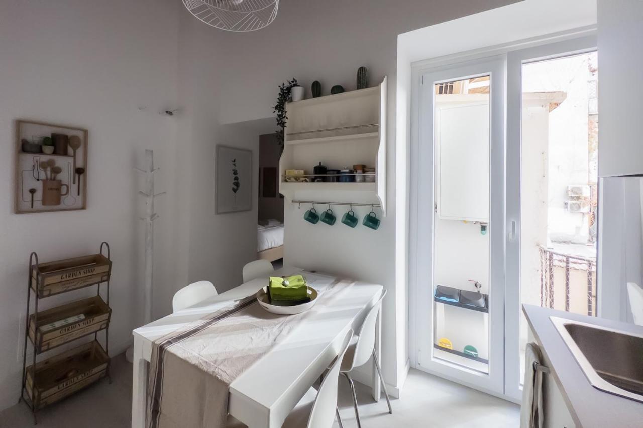 White Ostilia Leilighet Roma